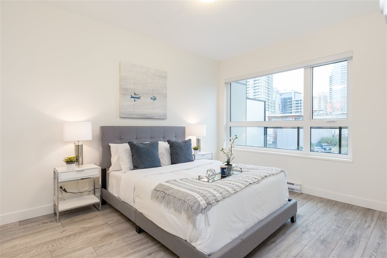 204-4468 Dawson St