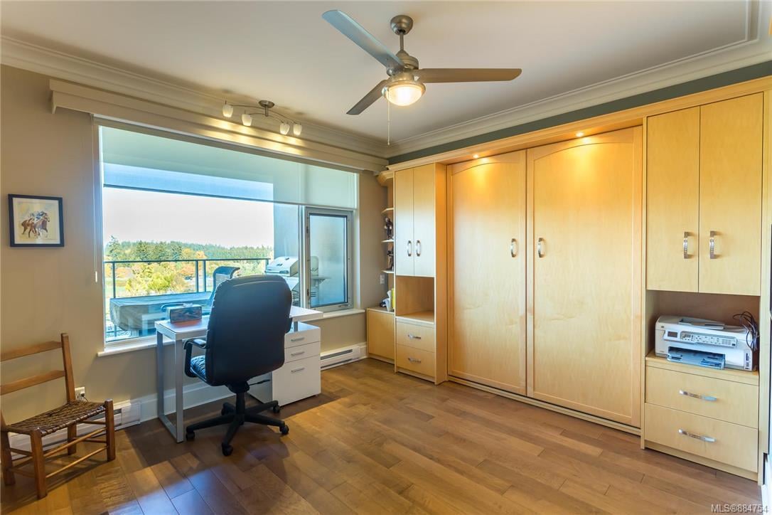 303-5332 Sayward Hill Cres