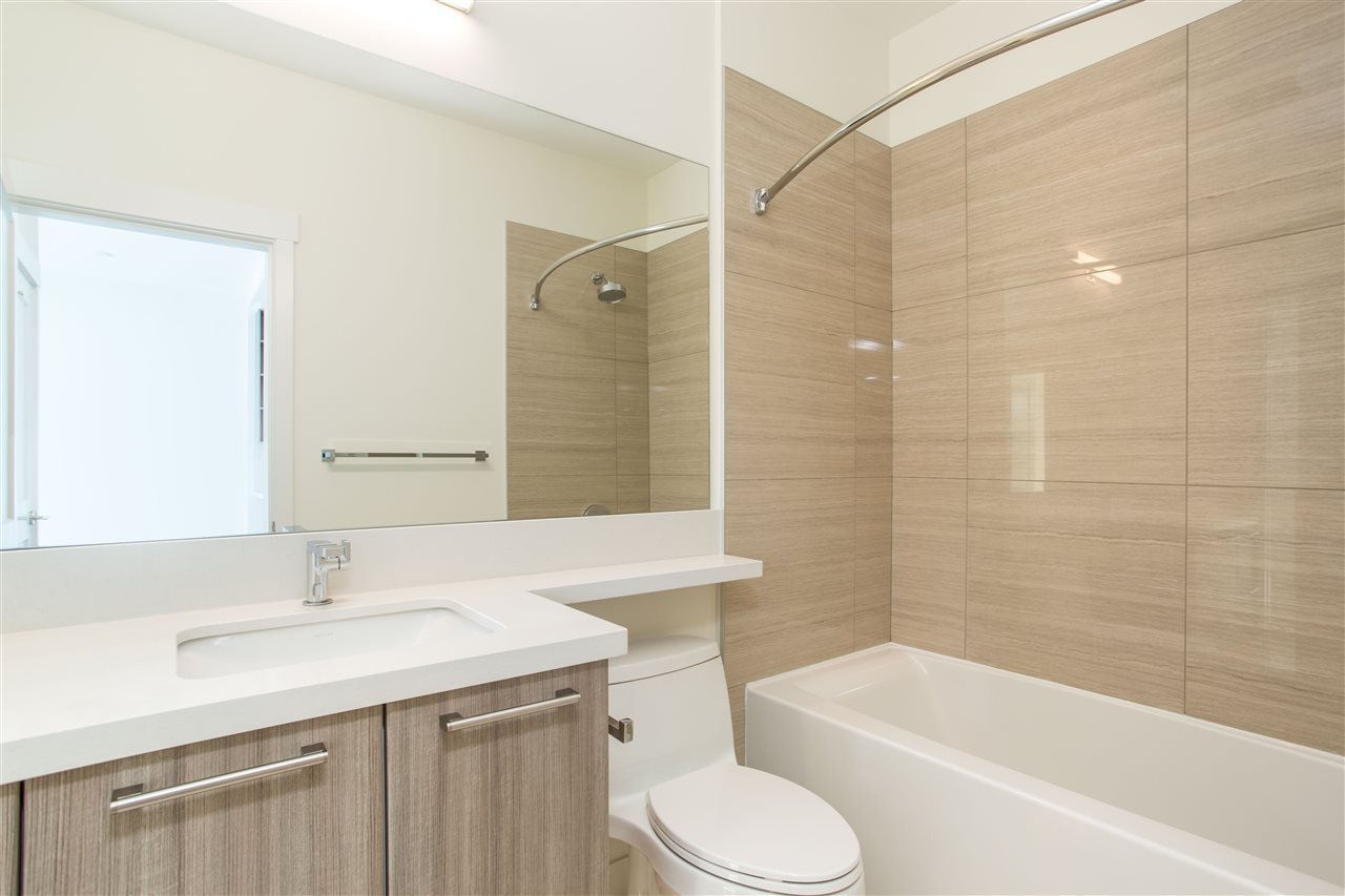 109-14022 North Bluff Road, White Rock