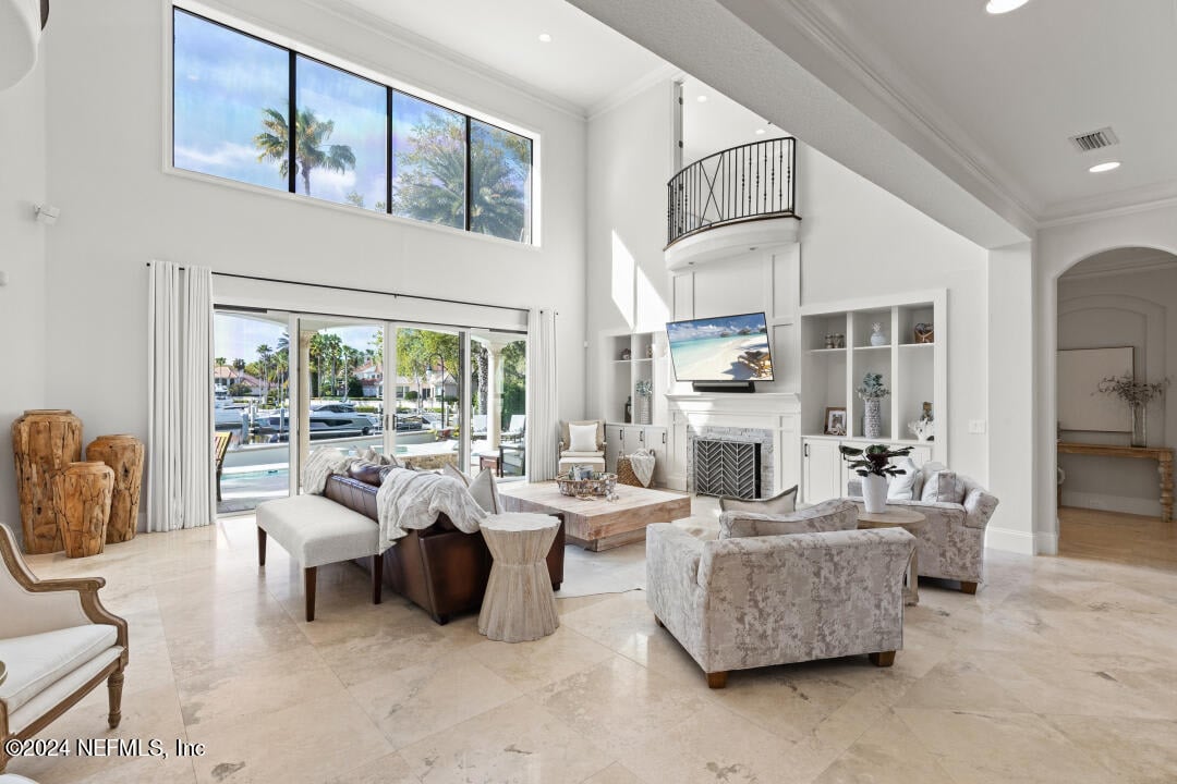 100 Harbourmaster Ct