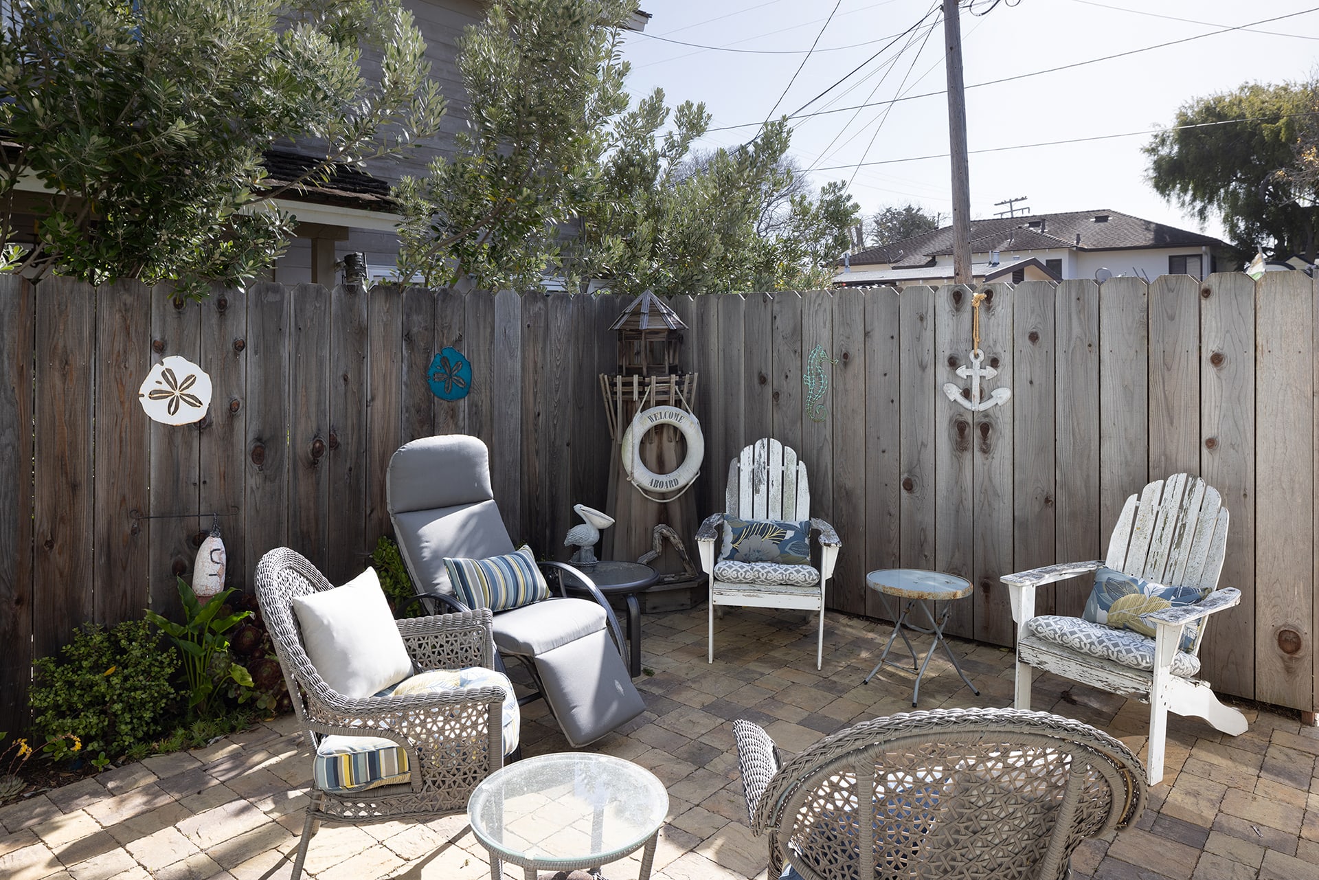 Timeless Victorian Cottage - 106 19th Street
