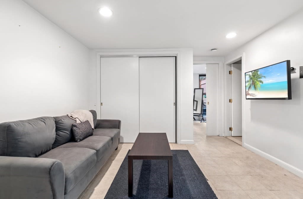 377 Shawmut Ave, #1