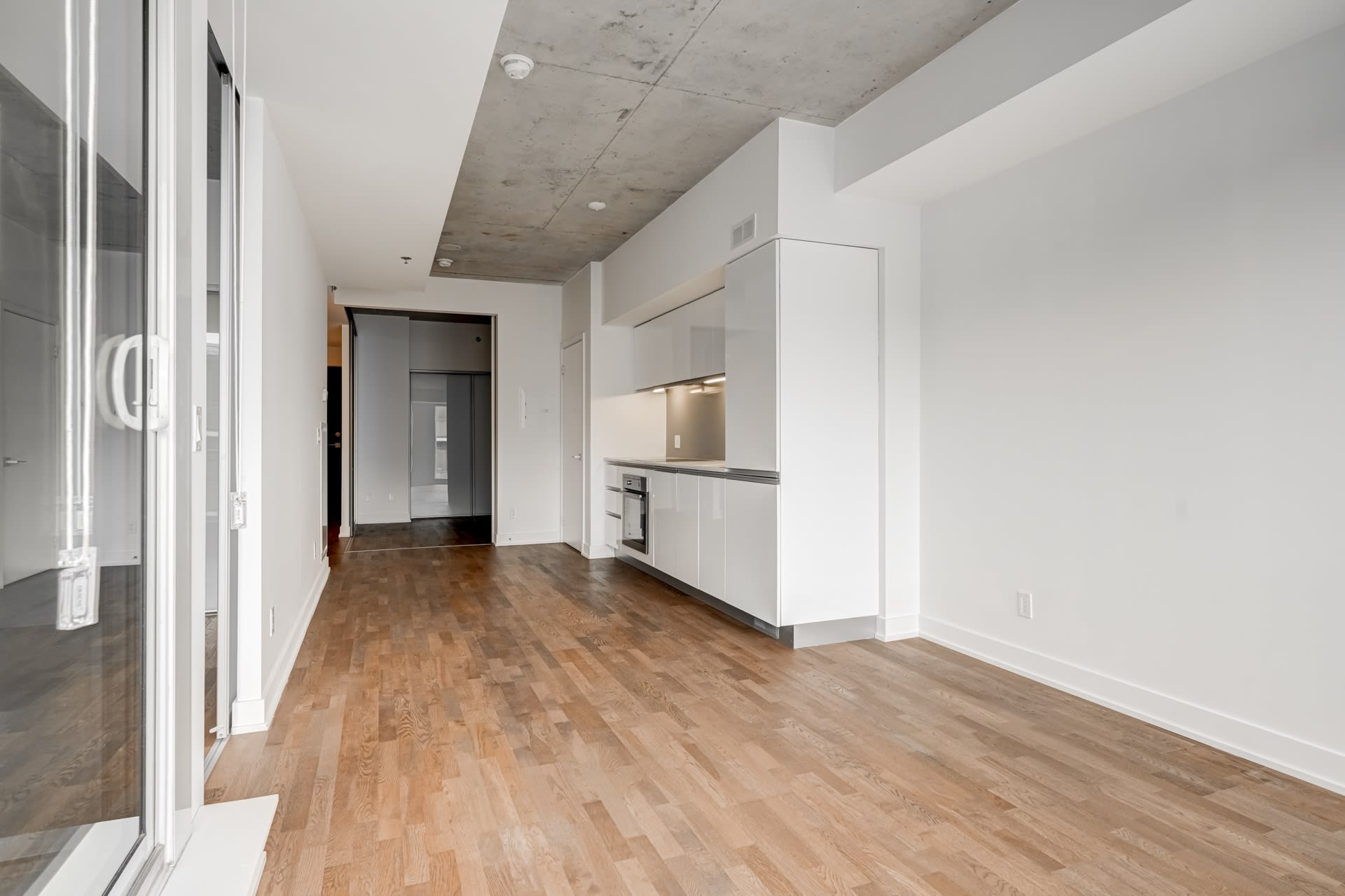 Fabulous 2 Bedroom, 2 Bath Suite
