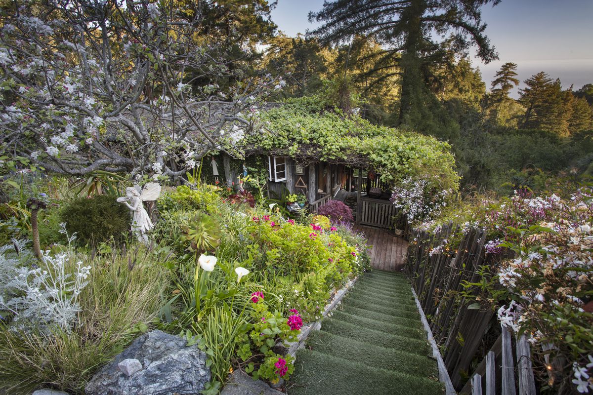 Sumptuously Rustic Big Sur Cabin Asks $2.8 Million