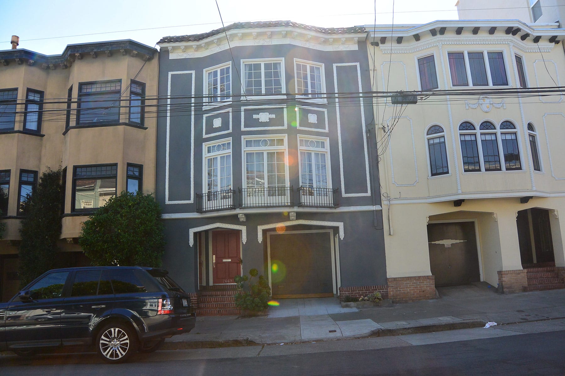 2667-2669 Greenwich Street
