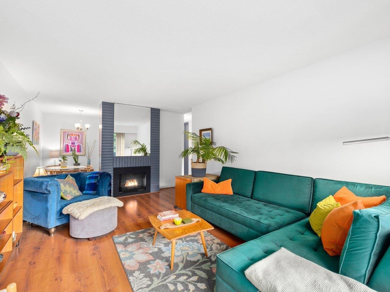 316-440 E 5th Ave