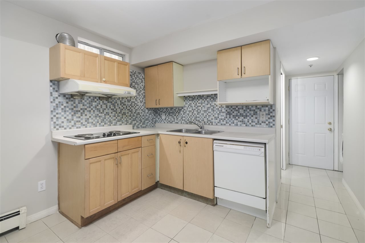 895 E 58th Ave