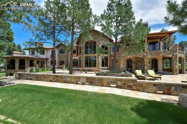 Million Dollar Monday: Luxurious Living at 22 Crossland Road, Colorado Springs