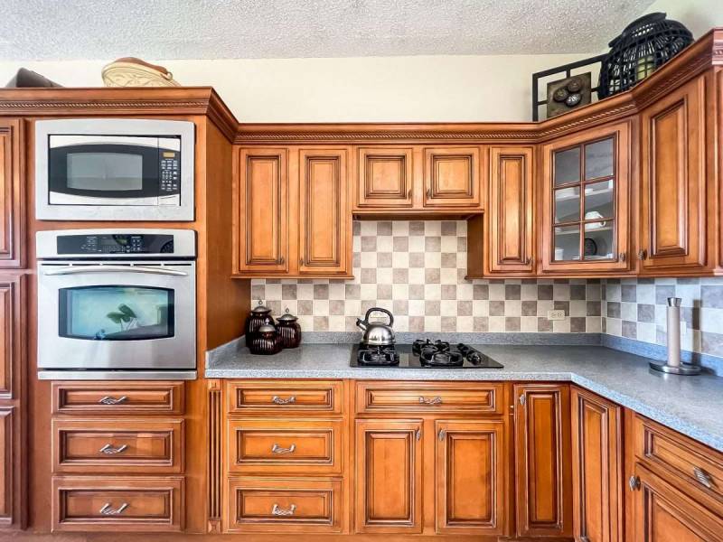 388 Great Mountain 4 Bedrooms