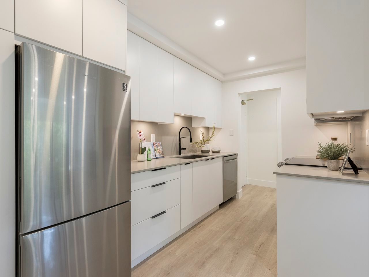 106-1717 W 13th Ave