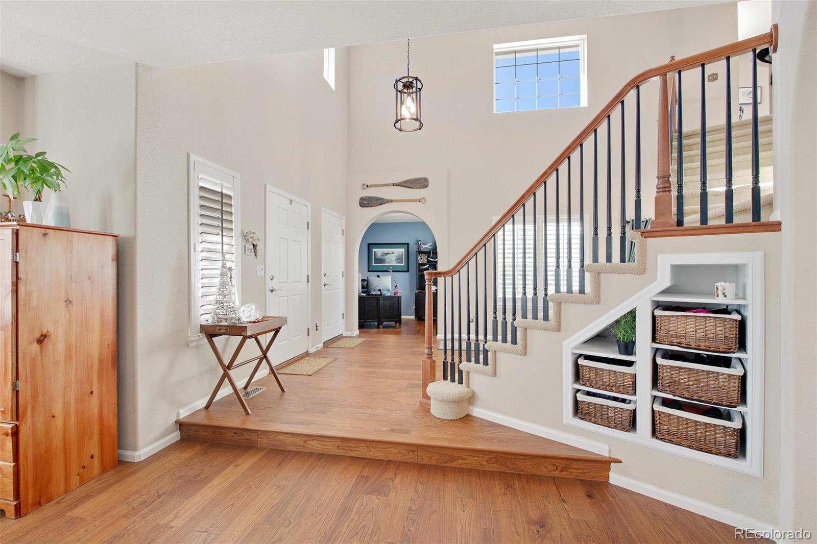 2833 Canyon Crest Drive