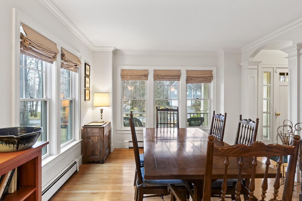 21 Cross Hill Rd