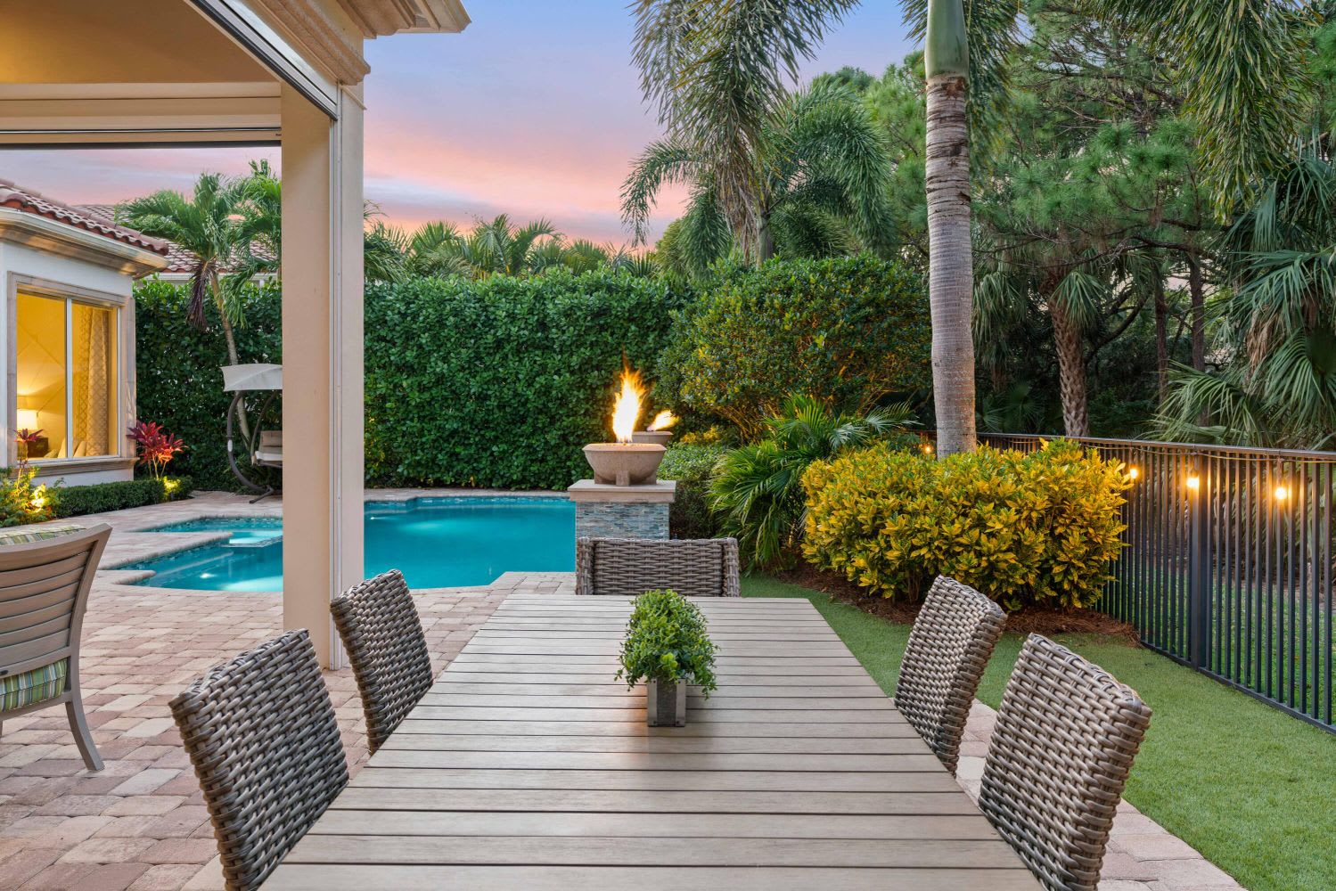 11413 Pink Oleander Ln