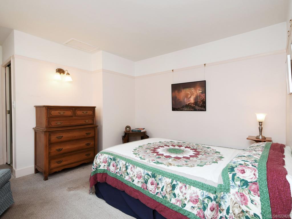 1329 Franklin Terr