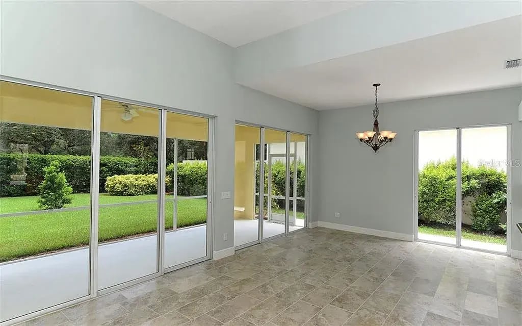 5885 Ferrara Dr