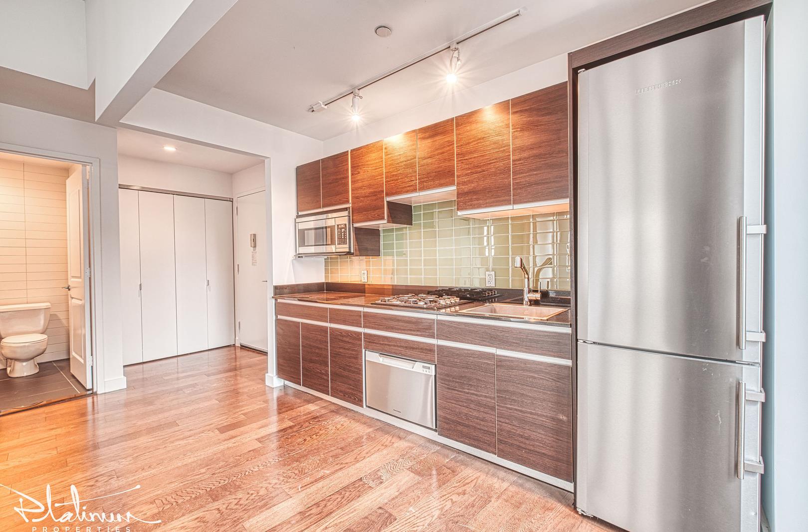 116 John Street, Apt 2902