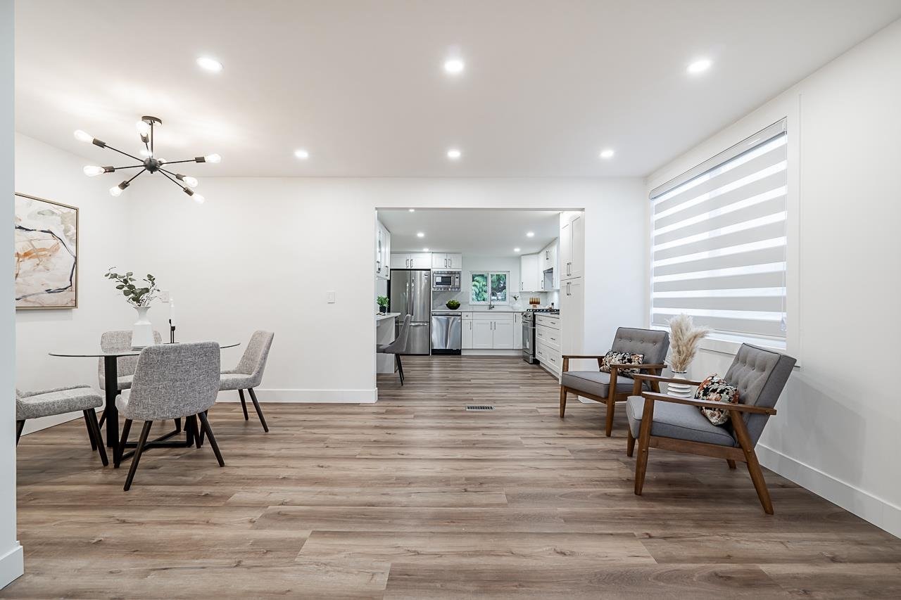 11443 87 Ave