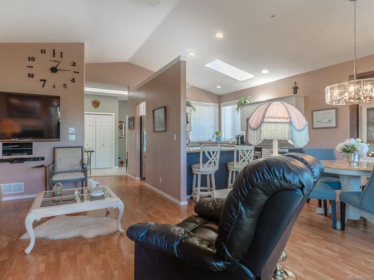 6170 Saturna Ave, Nanaimo
