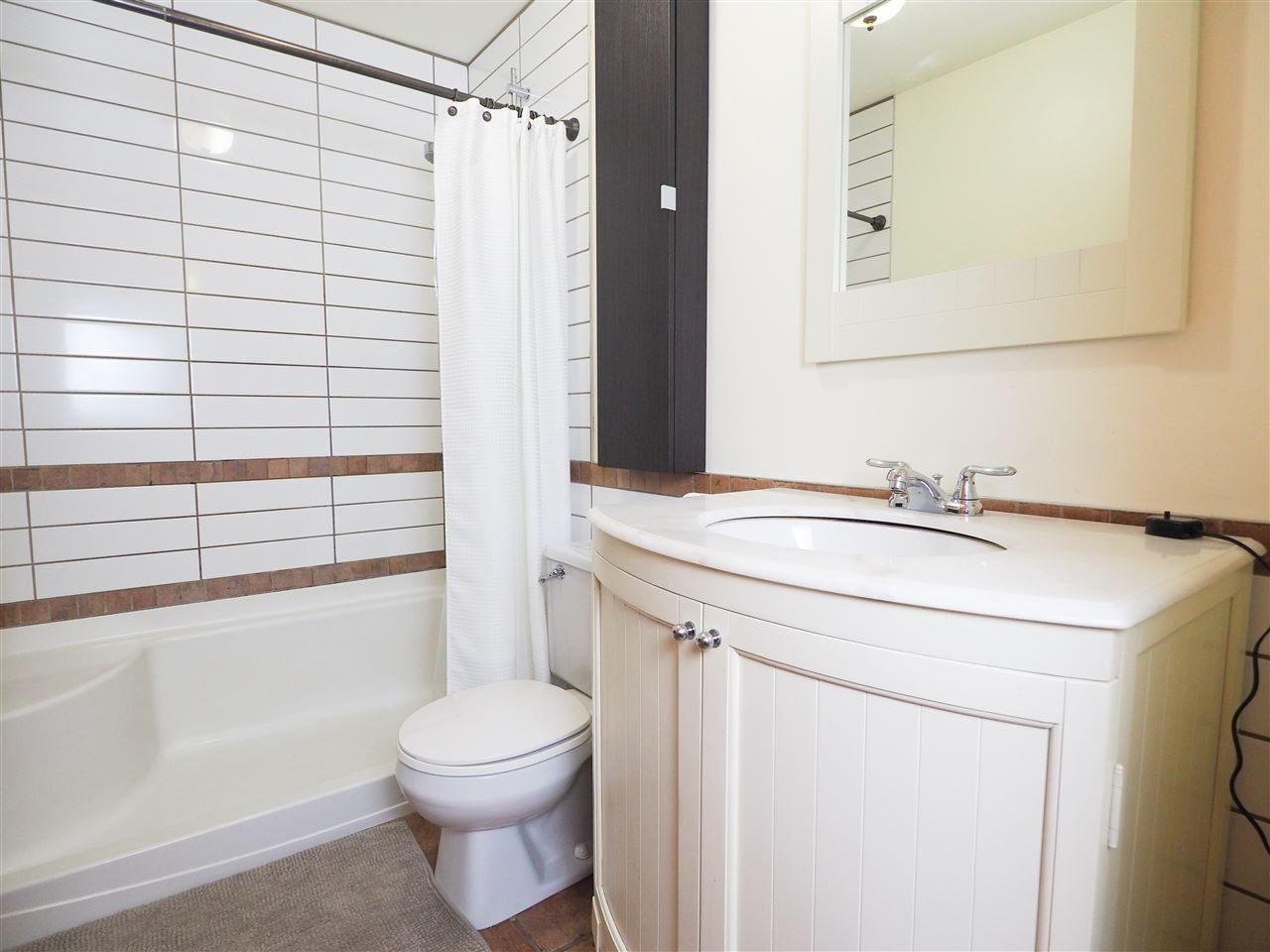 1005 Panorama Pl