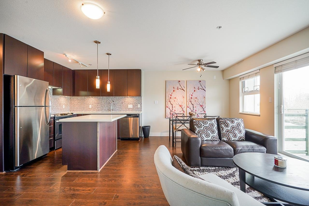 308-15735 Croydon Dr