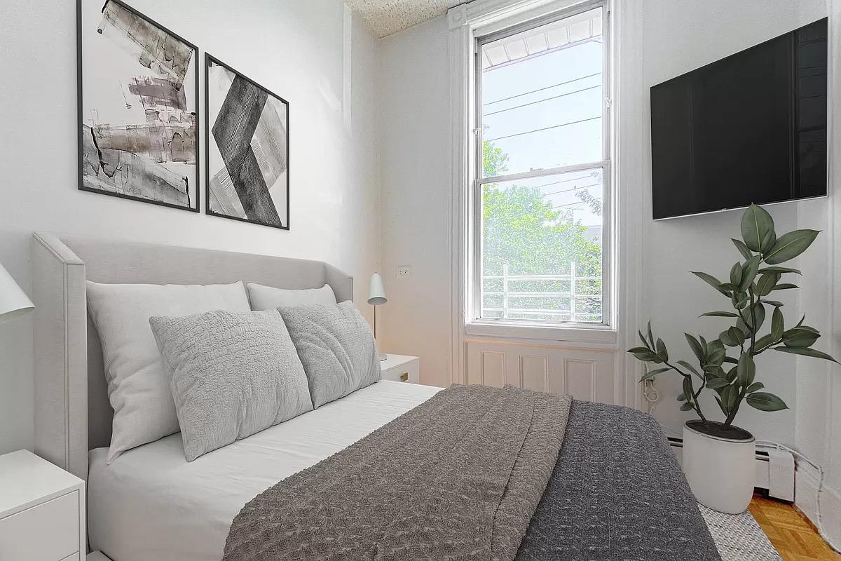 41 Hausman Street, Apt 2
