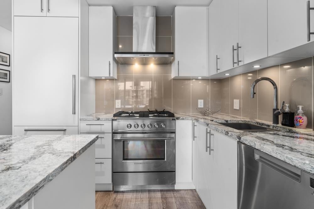 1302-151 W 2nd St