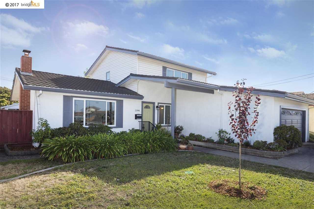 2390 Driftwood Way