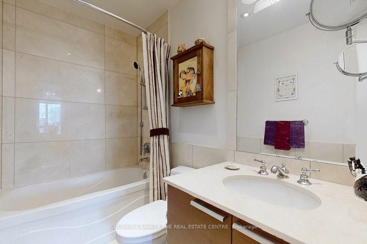 LUXURY LIVING IN NORTH YORK