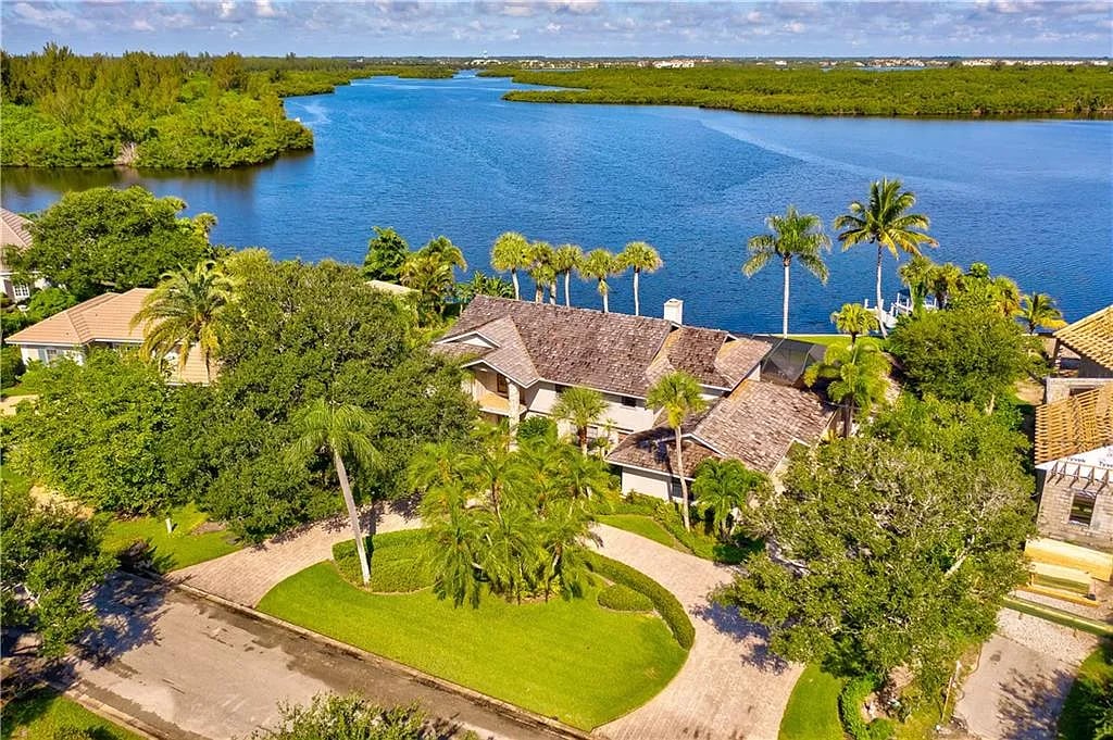 4745 Pebble Bay Cir