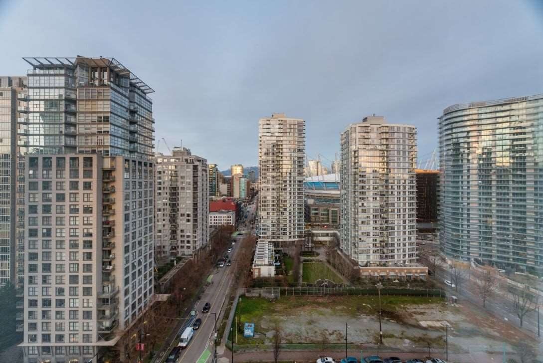 1009 Expo Blvd, #2009