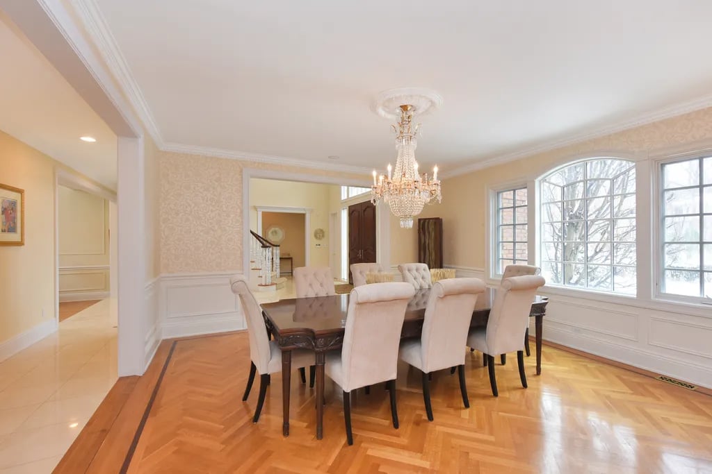 39 Hunting Hollow Ct