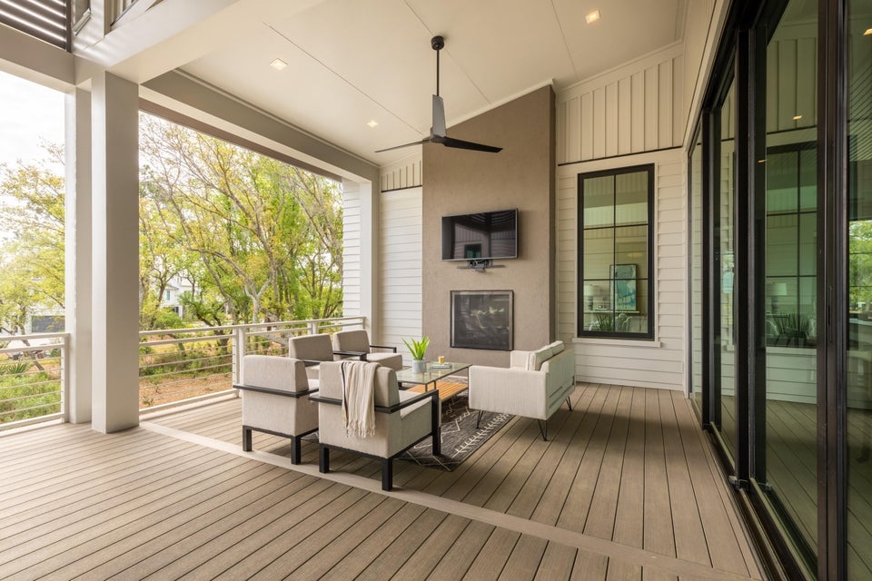 626 Bermuda Isle Street