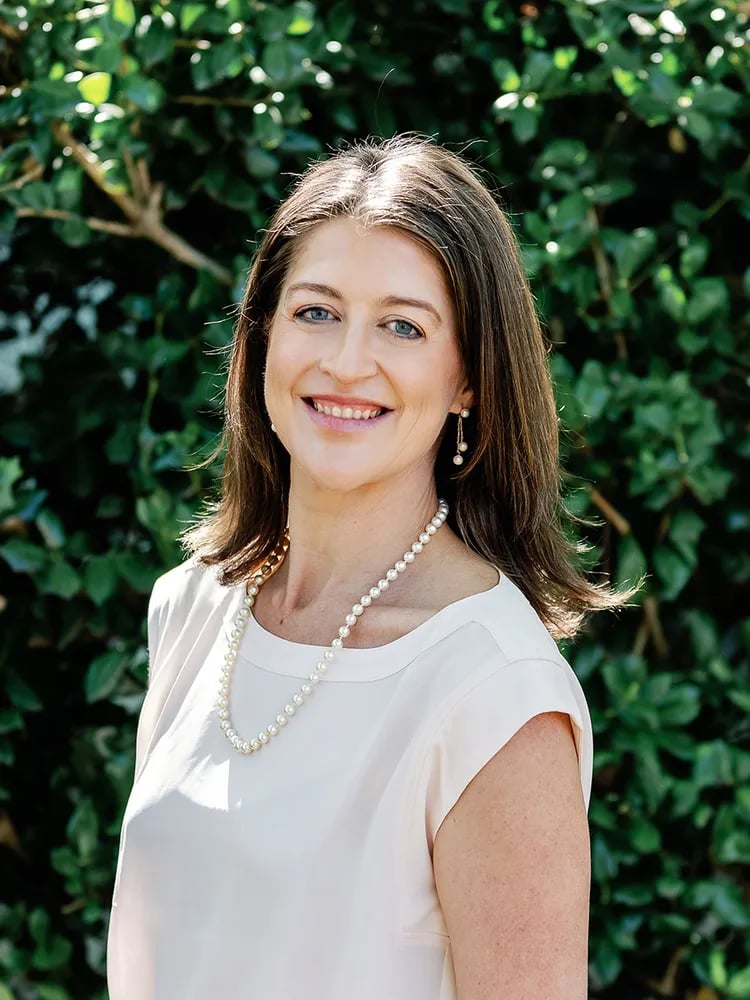 Jennifer  Campbell-Overbeeke