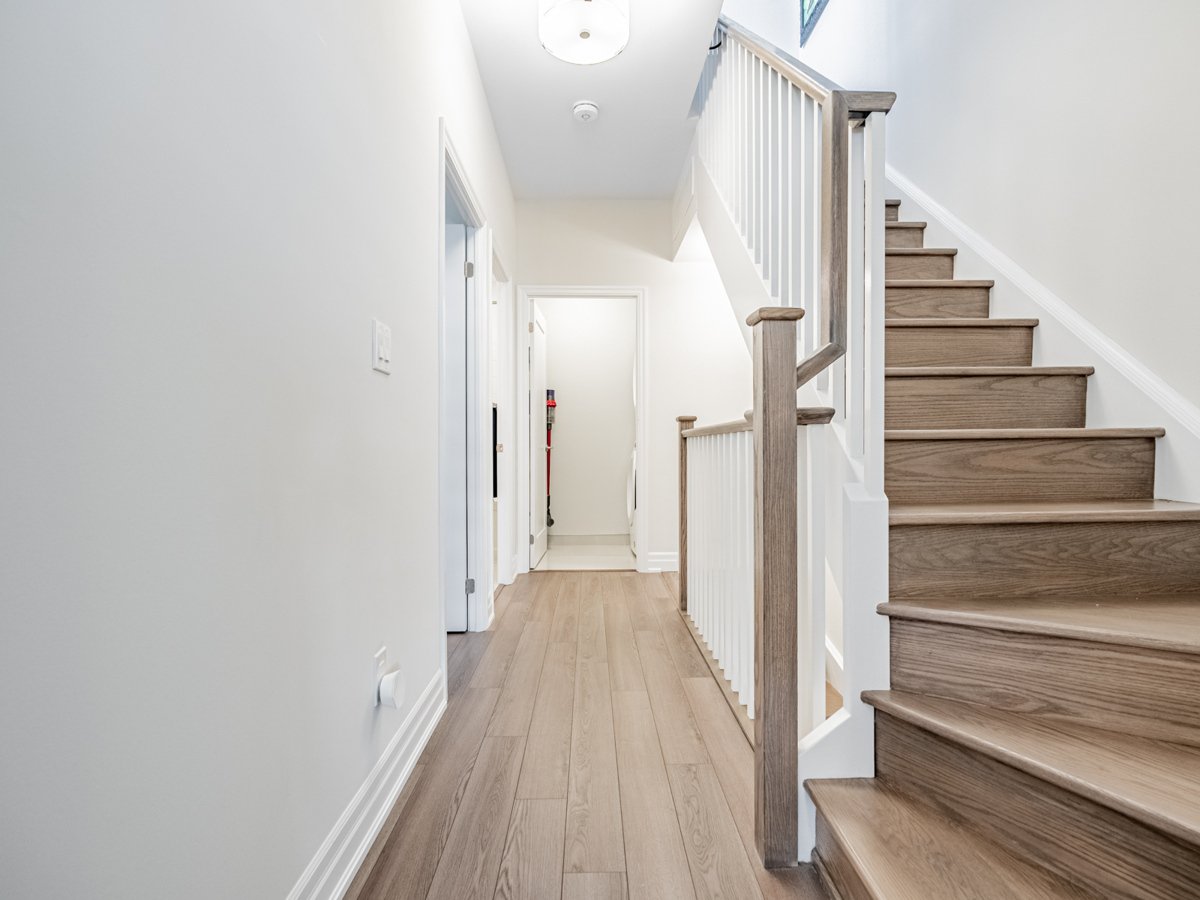 657 Cricklewood Dr 511