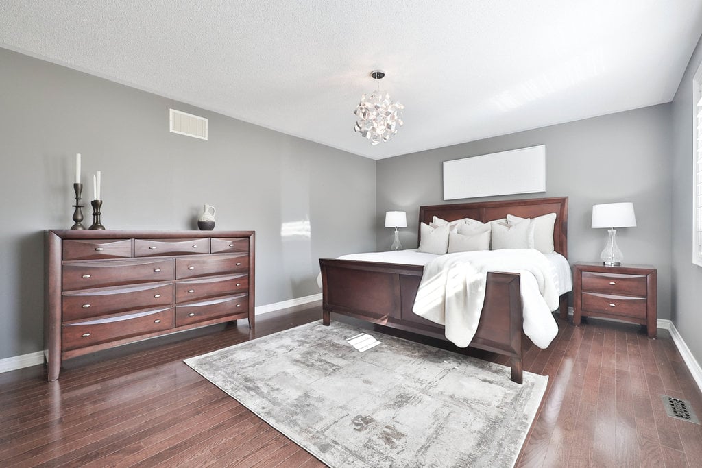 2151 Bingley Cres