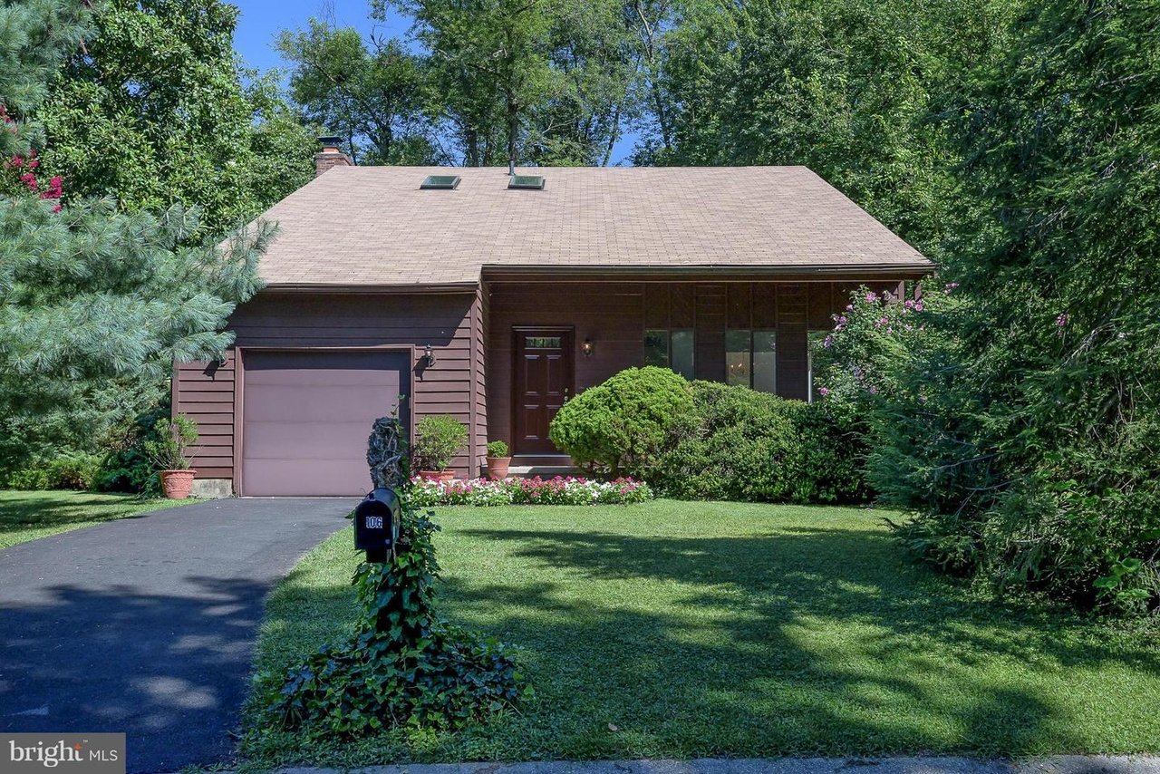 106 Evon Ct