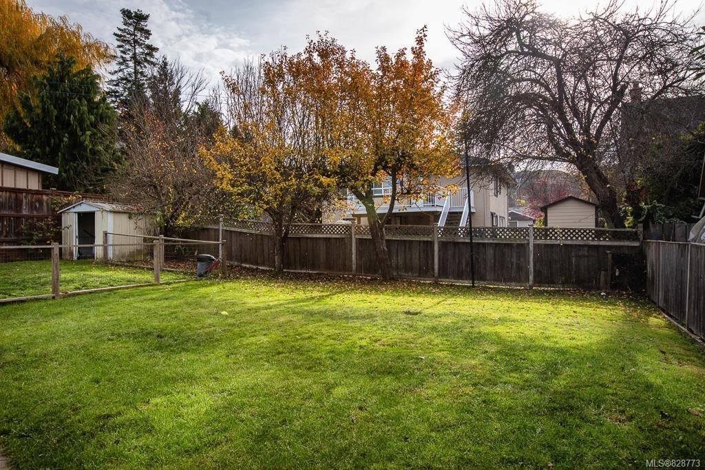 1751 Christmas Ave