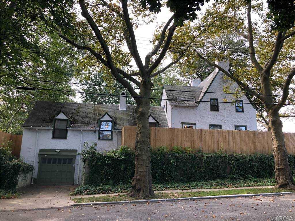 242-36 54 Ave