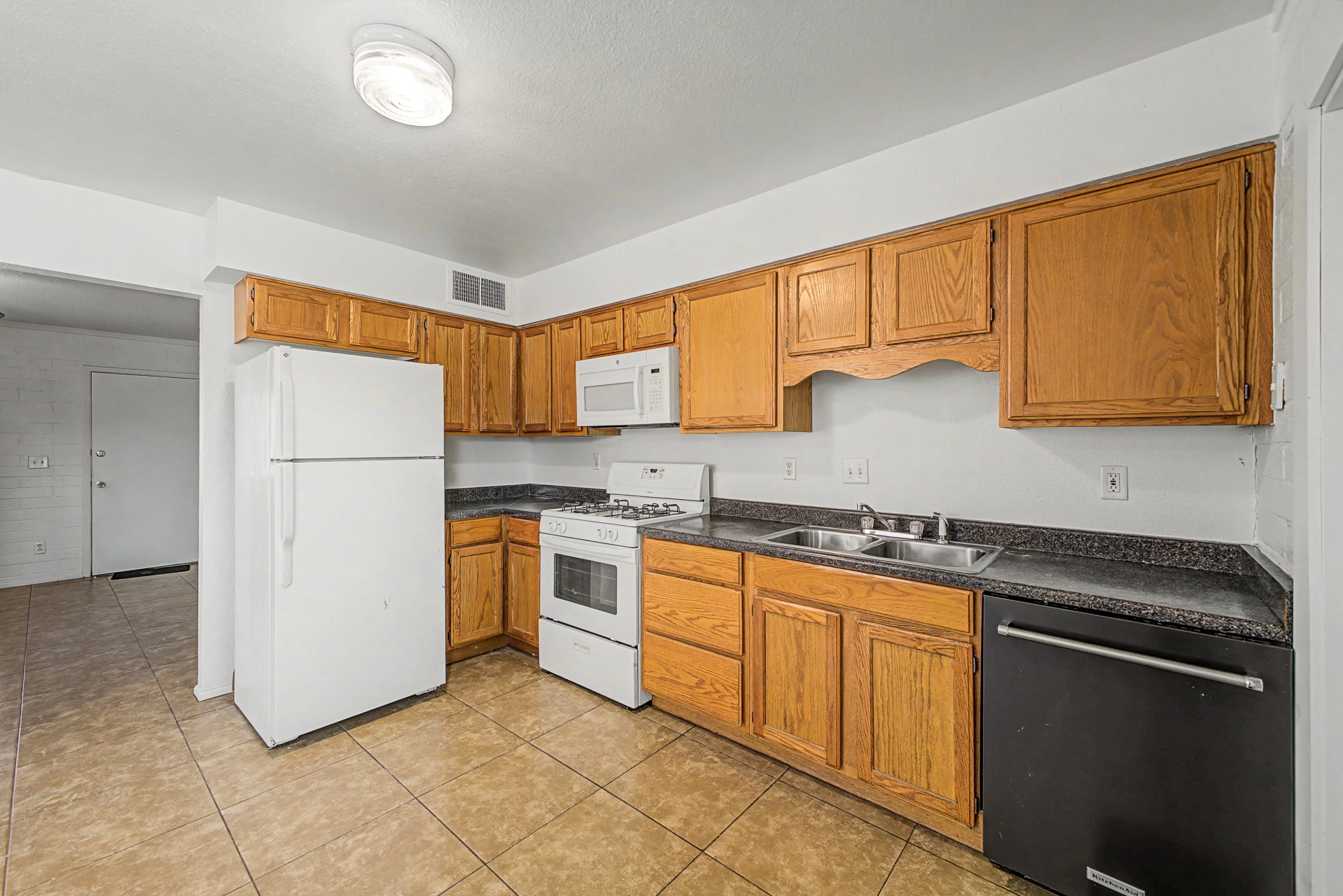 1319 Tulip Place
