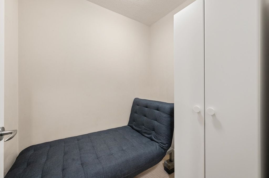 3811 Hastings St, #305
