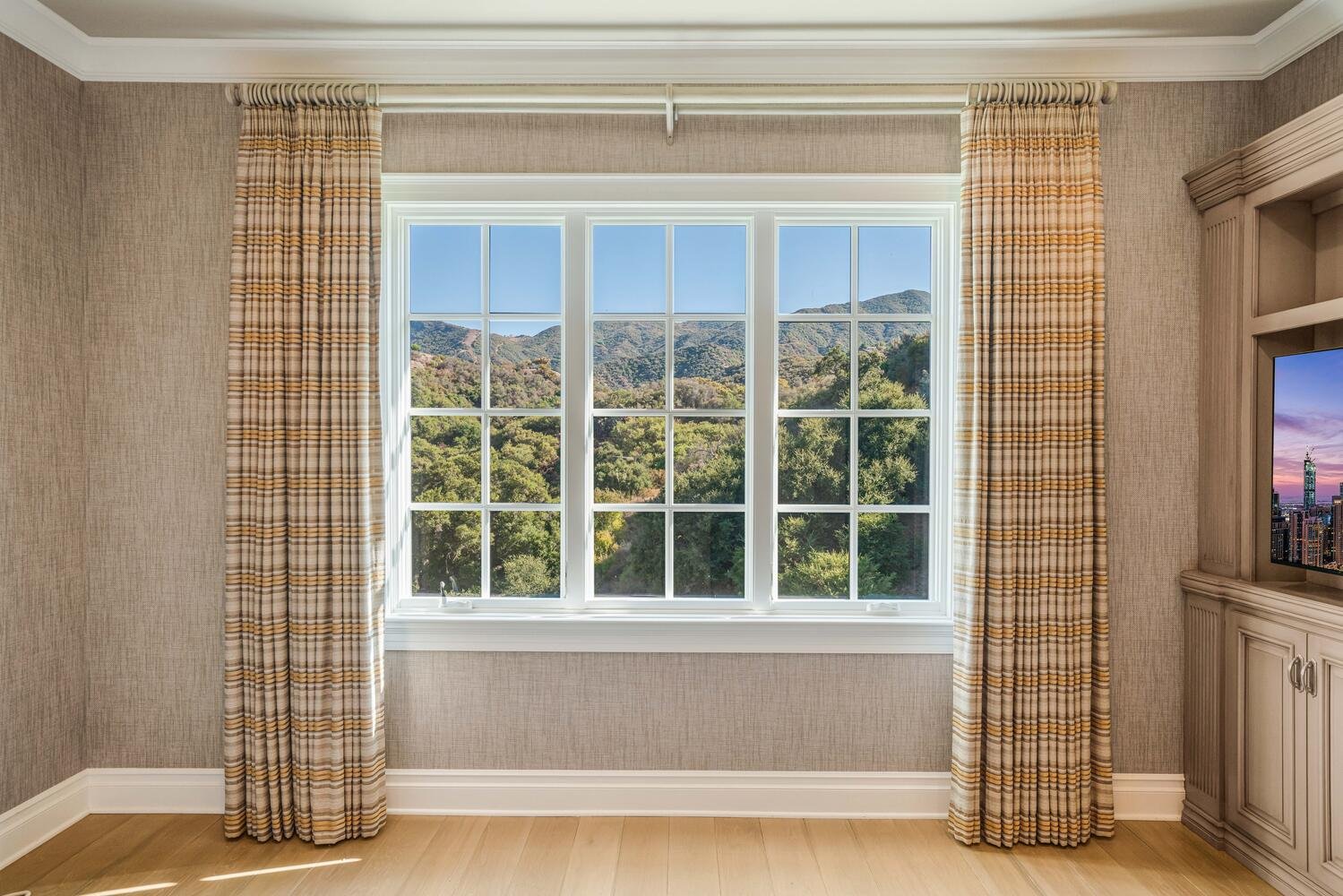 3063 W Stafford Rd, Thousand Oaks