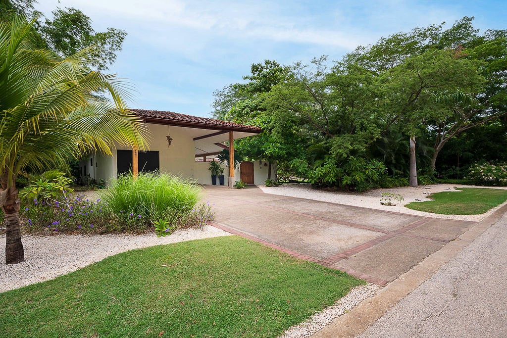 Casa Chiva | Tropical Colonial Estate with Guest House in Hacienda Pinilla, Guanacaste