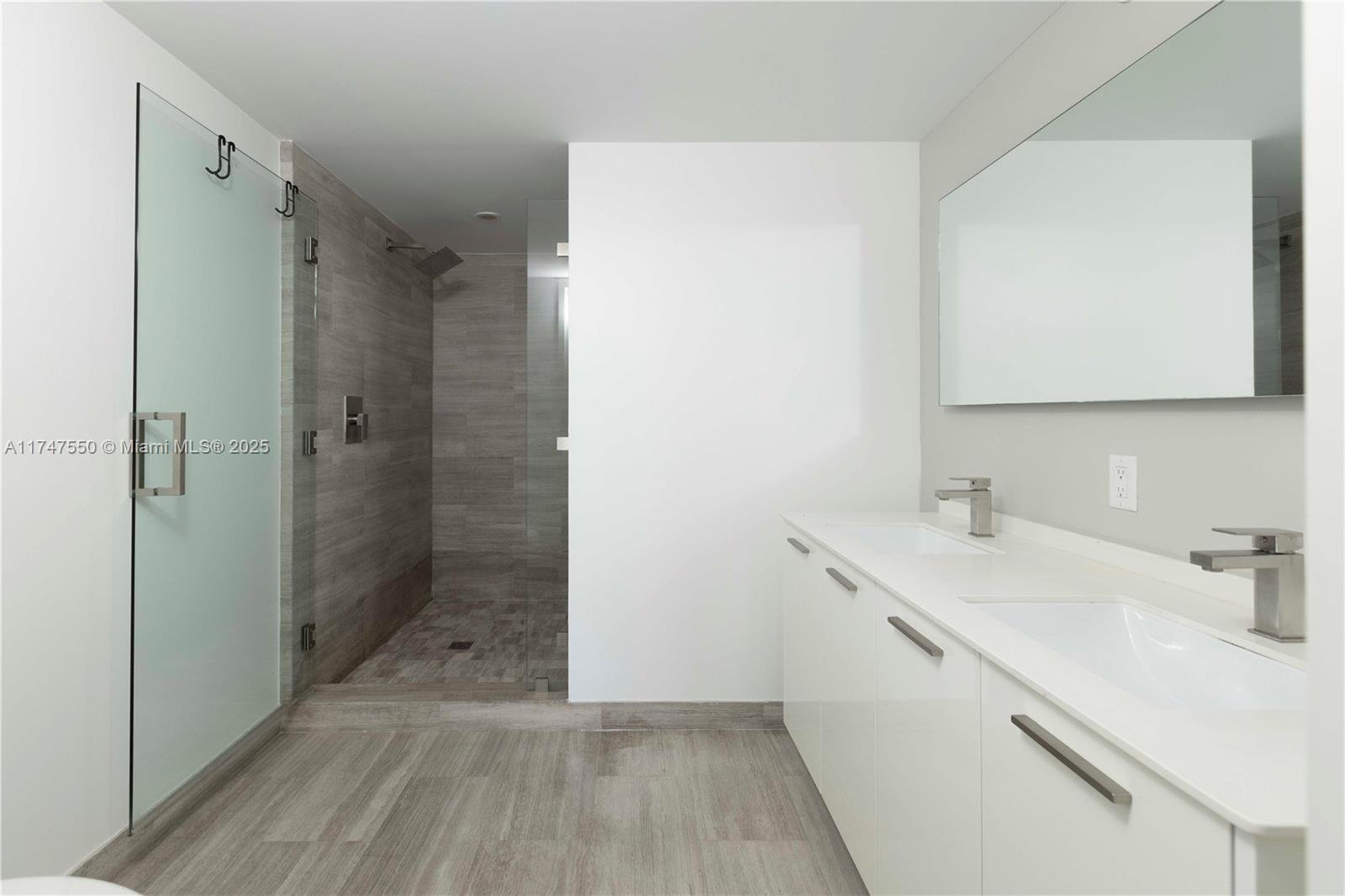 Brickell House #3200