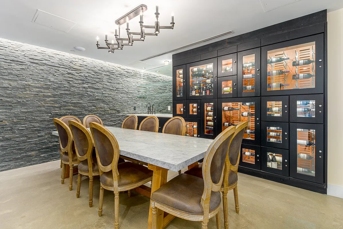 416 West 52nd Street #305