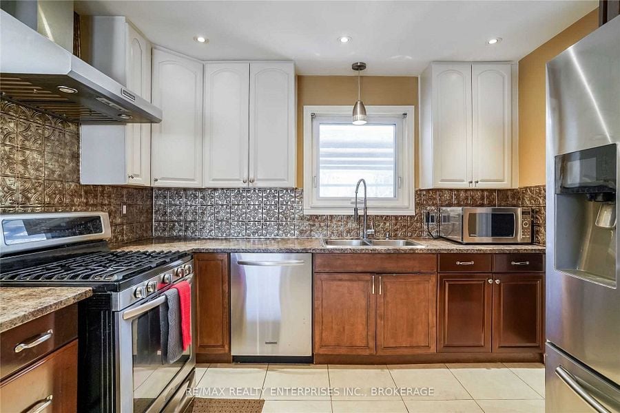 1810 South Sheridan Way Unit: Upper