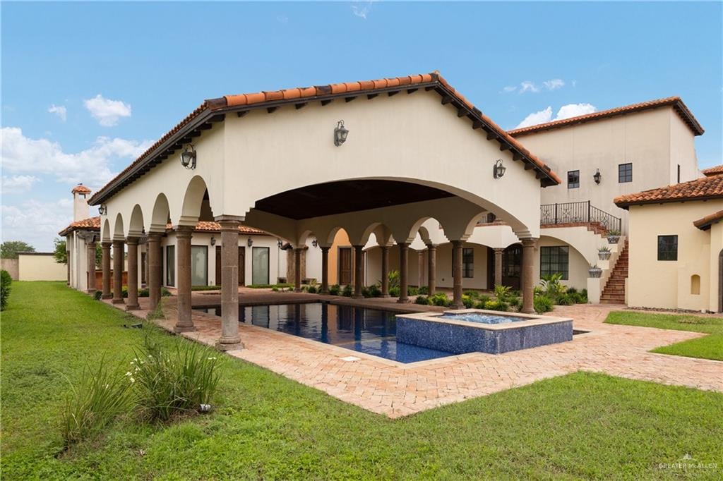 La Hacienda
