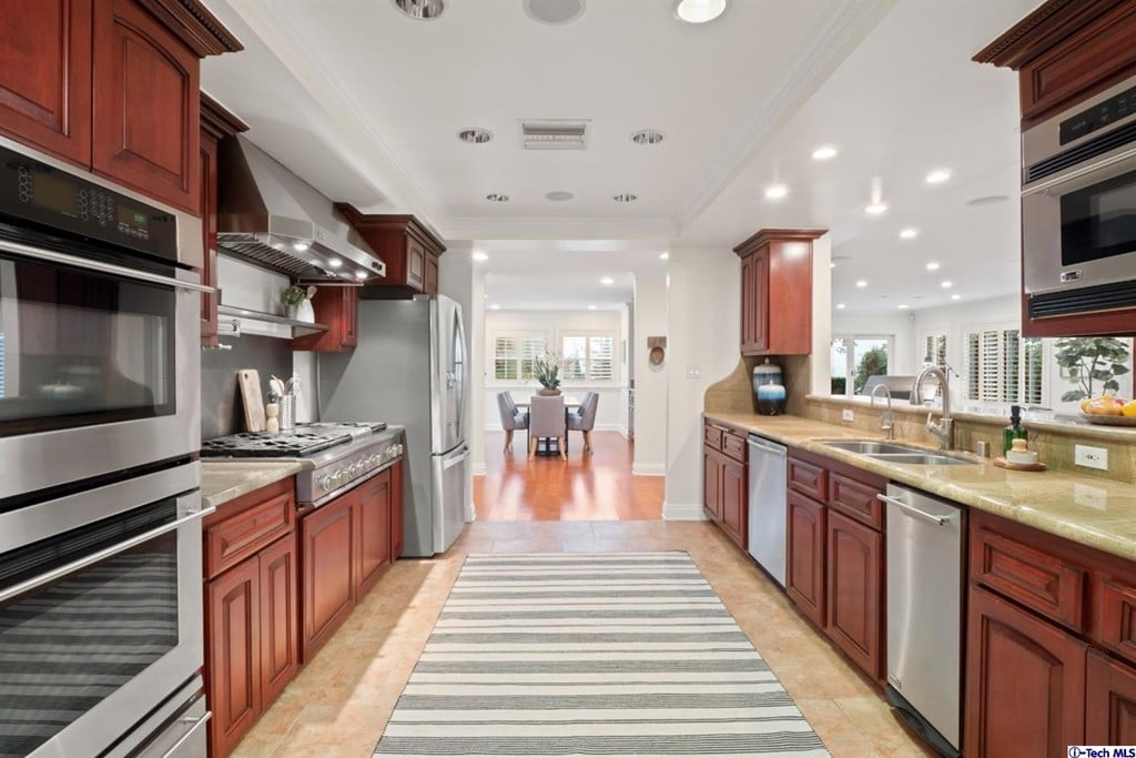 542 Alta Pine Dr