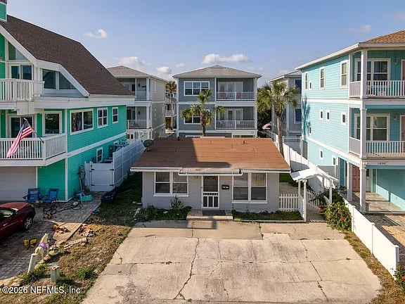 1812 OCEAN Drive S