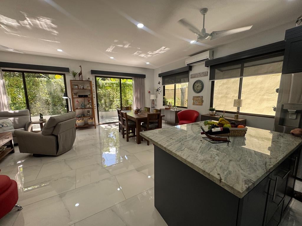 3-Bed Coastal Villa – Marina Access