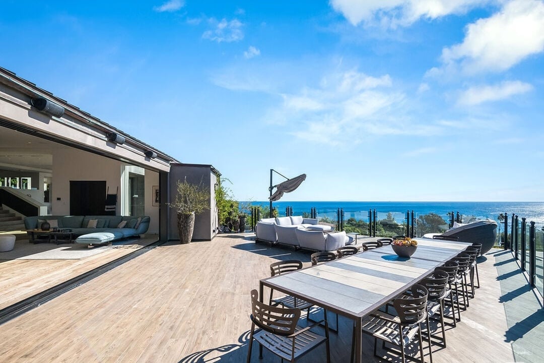 Vireon Pavilion, Pacific Coast Hwy, 90265